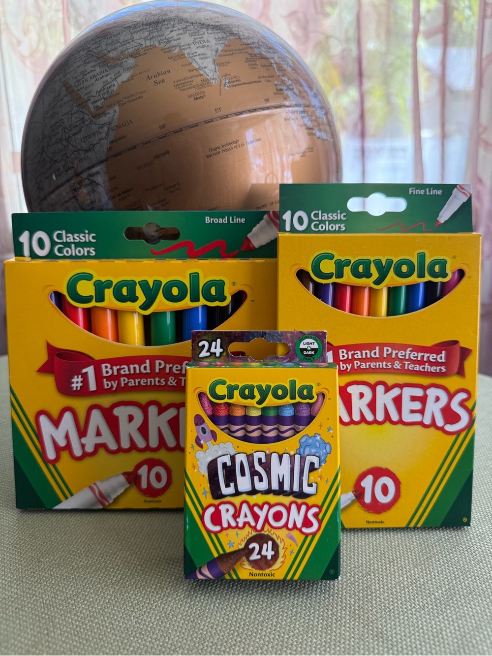 🌞 4/$20 - Crayola Classic Markers (Broad Line & Fine Tip) & Cosmic Crayons Set